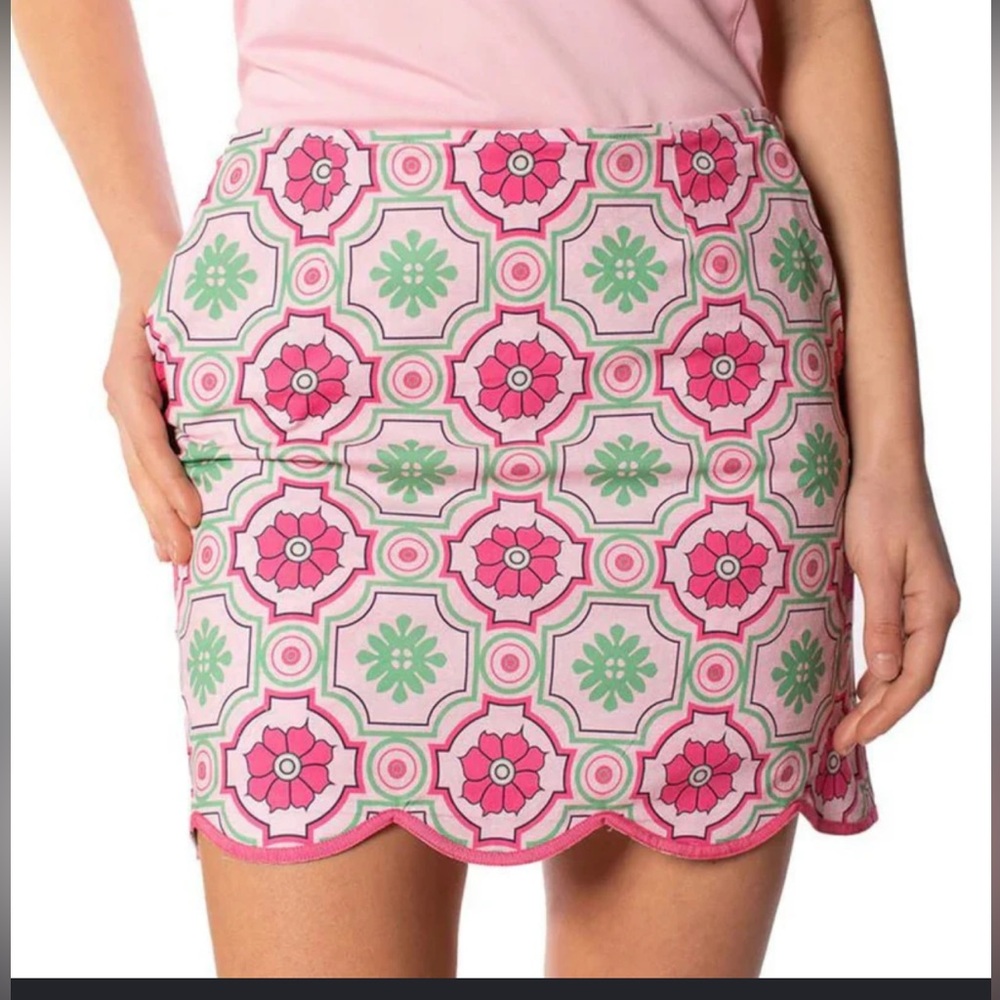 Golftini Tile-Print golf Skirt in Pink & Teal